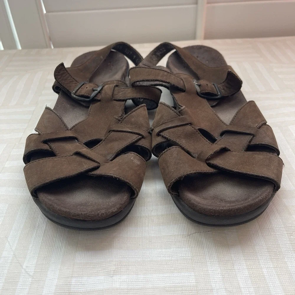 Mephisto Brown Strappy Suede Buckle Sandals Fisherman Women's 41 11
